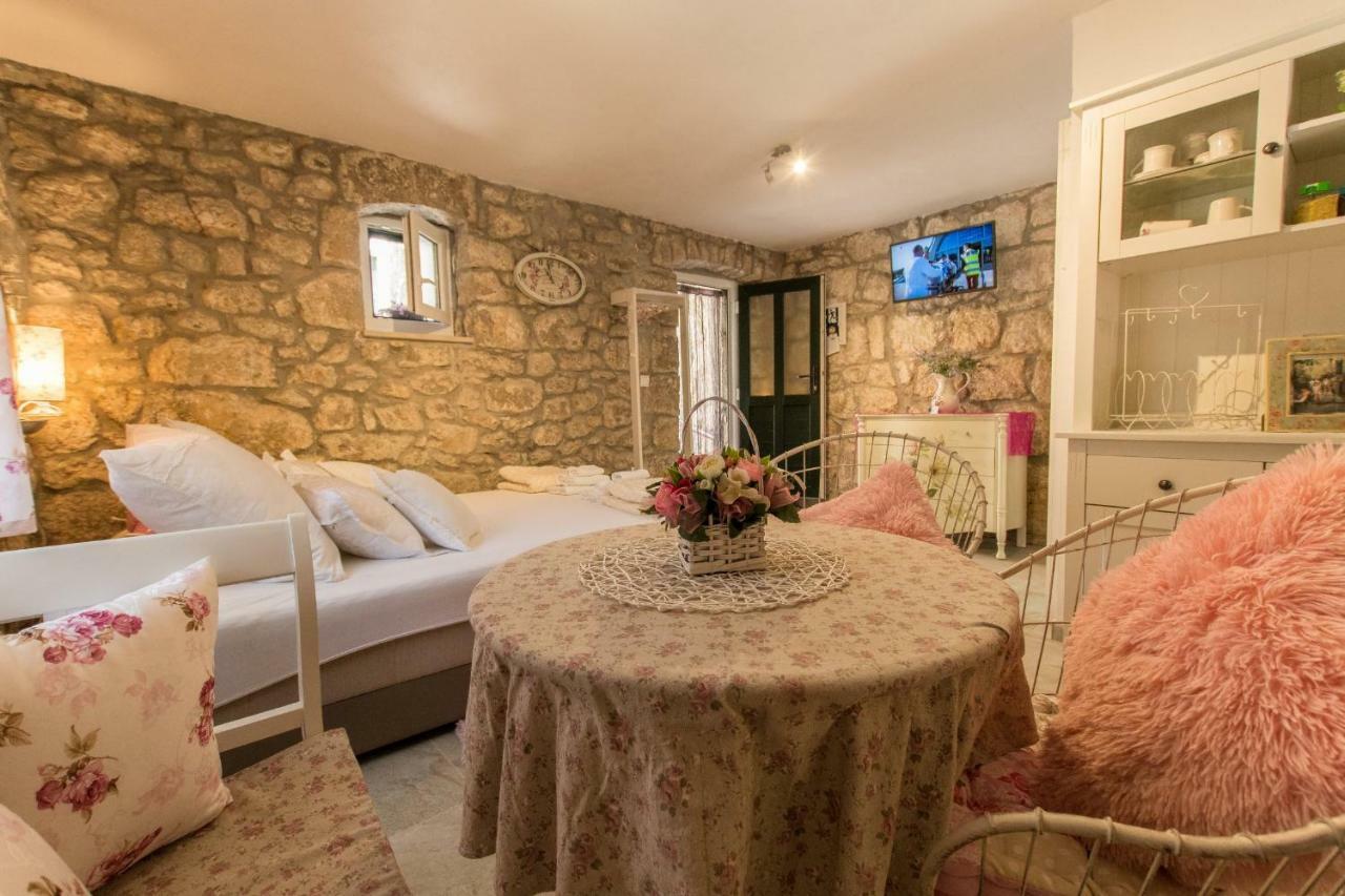 Holiday Home Godinj Donje Rascane Kültér fotó