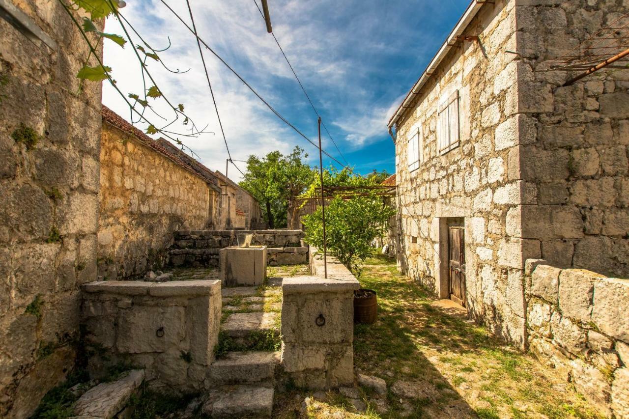 Holiday Home Godinj Donje Rascane Kültér fotó